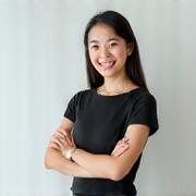 Engaged headshot of Hanako Nakamura, Graphic Design Tutorial Lead at Kiseki Studio.